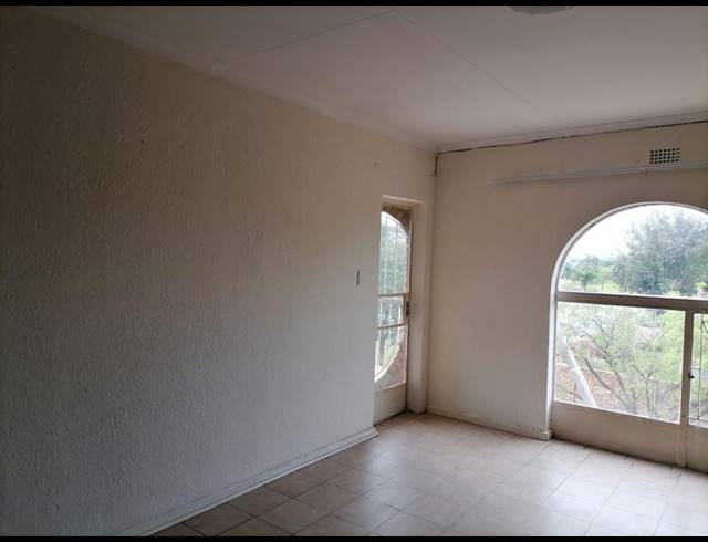 2 BEDROOM PROPERTY TO RENT IN BRENTHURST